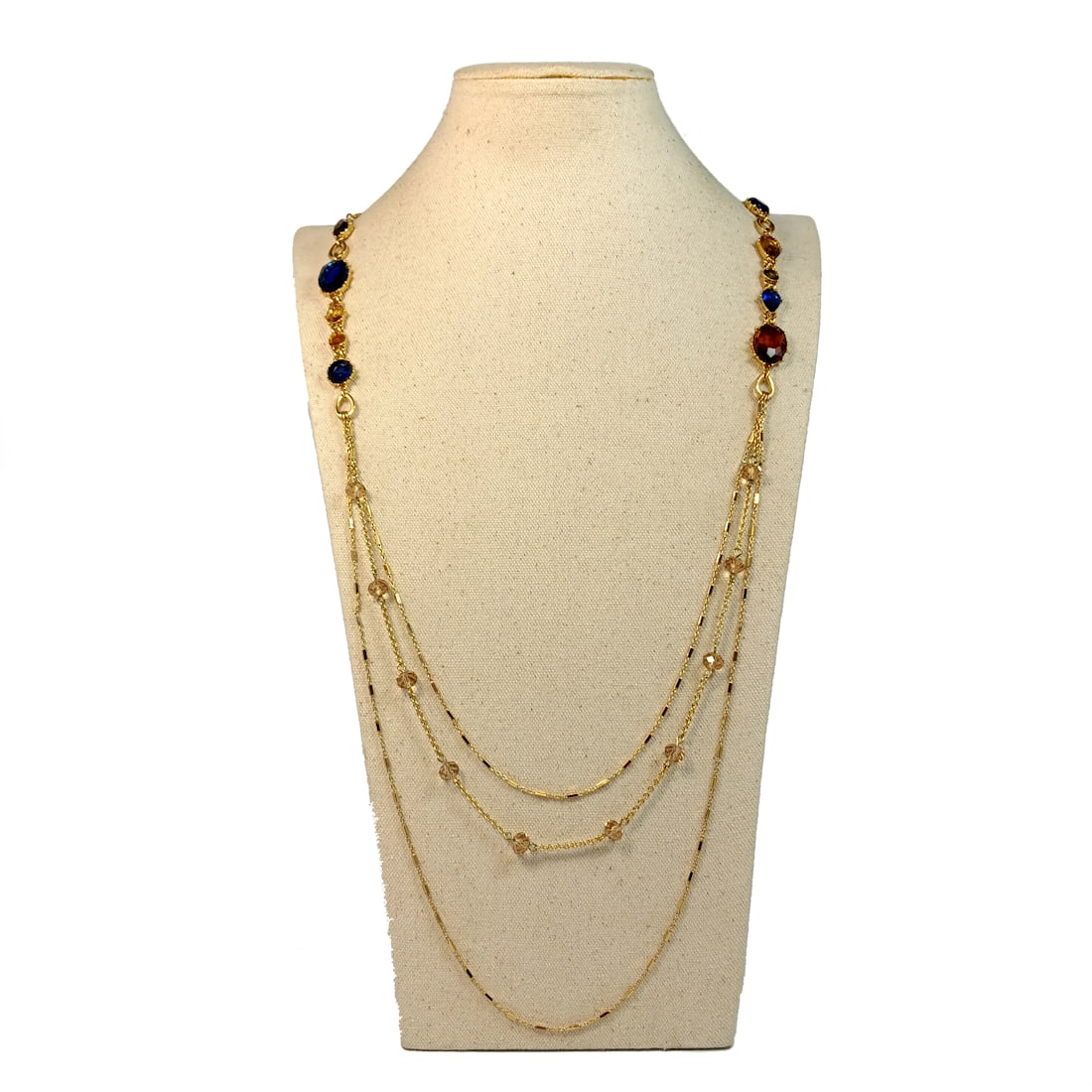 A SUPERB CAROLEE NECKLACE 32": THIS LOT INCLUDES A SUPERB NECKLACE BY CAROLEE. THE NECKLACE SHORT STRAND IS 32". WE COMBINE/PROVIDE IN-HOUSE SHIPPING.