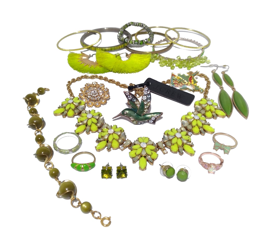 LARGE COSTUME JEWELRY LOT NECKLACE J.CREW + MUCH MORE (1 of 4)
