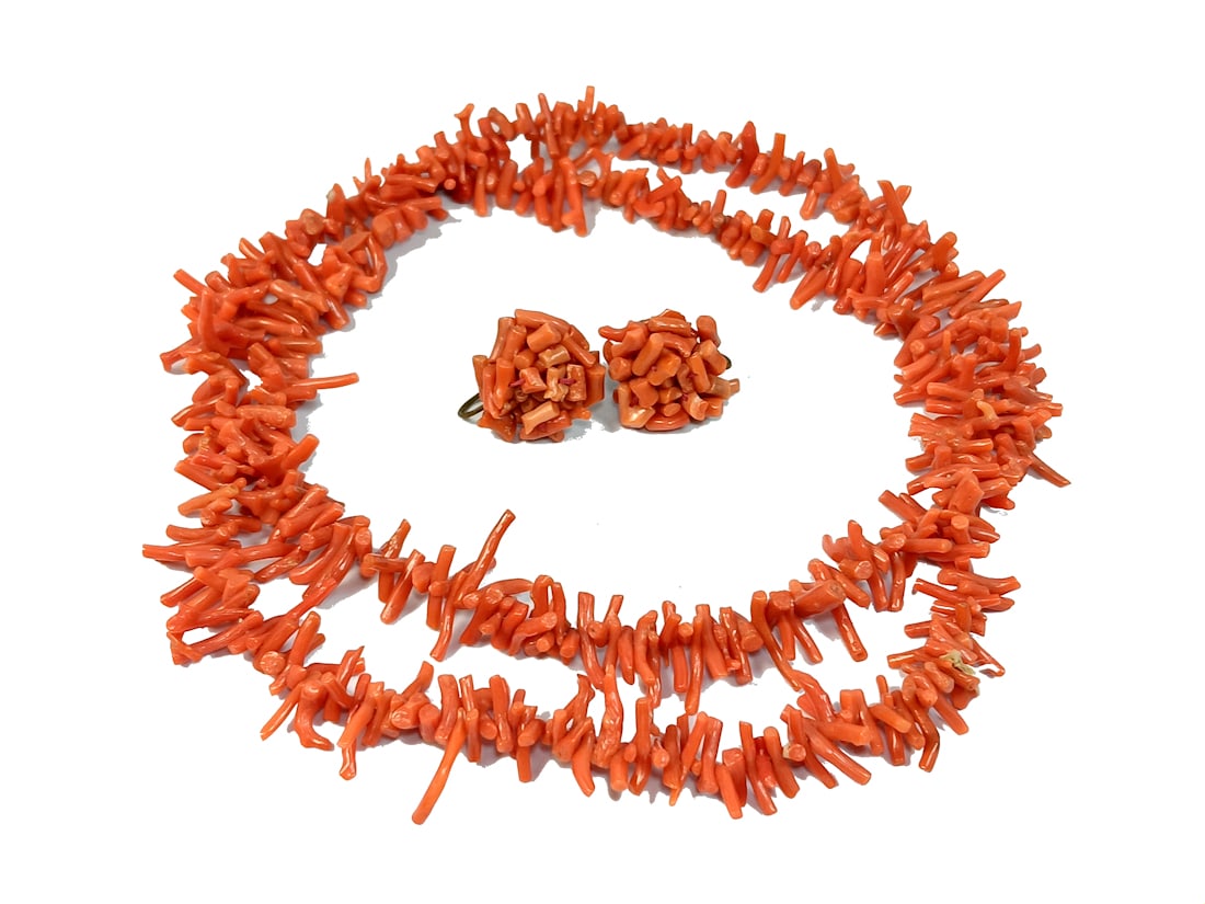 SUPERB ANTIQUE CORAL NECKLACE AND EARRINGS 28" LONG 58 GRAMS TOTAL (1 of 5)