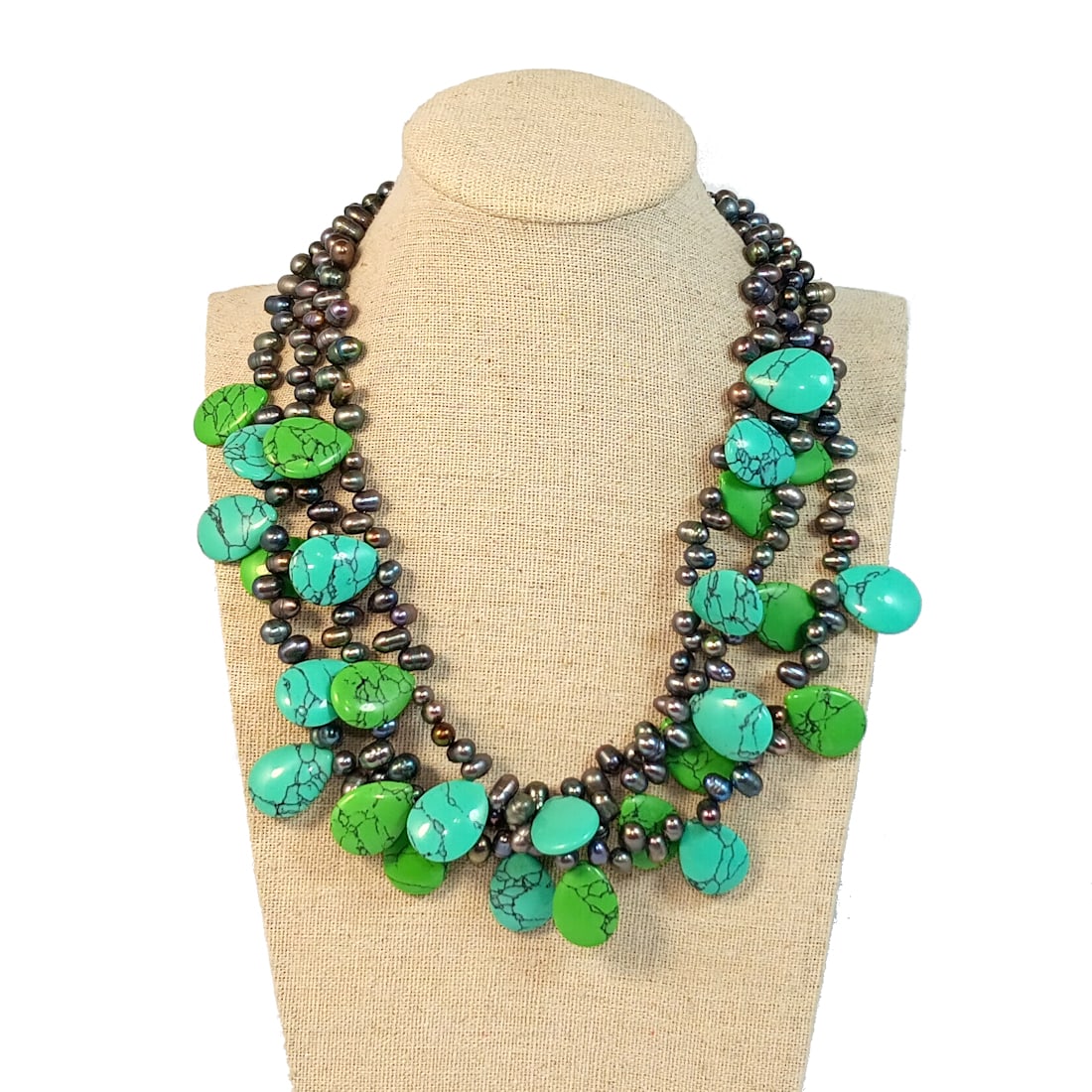 A STUNNING STATEMENT NECKLACE 3 STRANDS PEARLS AND TURQUOISE DROPS 18" (1 of 3)