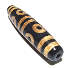 A FABULOUS 8 EYES SINO TIBETAN AGATE DZI BEAD 58MM