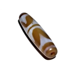 FINE SINO TIBETAN AGATE DZI BEAD DOUBLE TIGER TEETH