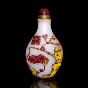 SUPERB CHINESE PEKING GLASS SNUFF BOTTLE MONKEY BIRDS QIANLONG SEAL