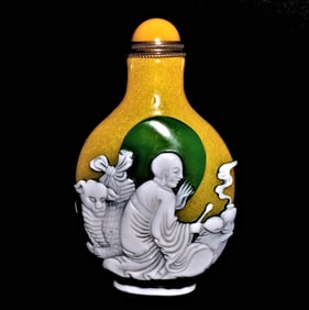 EXQUISITE CHINESE PEKING GLASS SNUFF BOTTLE LUOHANS