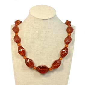 A FABULOUS  LARGE VINTAGE NECKLACE NATURAL BALTIC AMBER HUGE CARVED BEADS