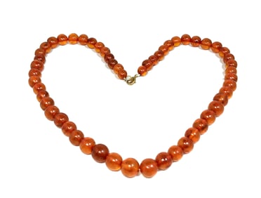 A SUPERB NATURAL BALTIC AMBER BEAD NECKLACE 22" LONG 40 GRAMS