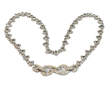 AN ELEGANT VINTAGE NECKLACE SIGNED BY MARCEL BOUCHER