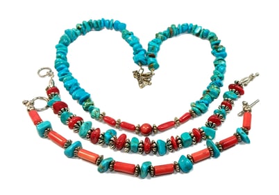 A SOUTHWESTERN NECKLACE AND TWO BRACELETS CORAL AND TURQUOISE