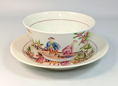 A FINE CHINESE 18TH C FAMILLE ROSE BOWL & PLATE PEOPLE STORY