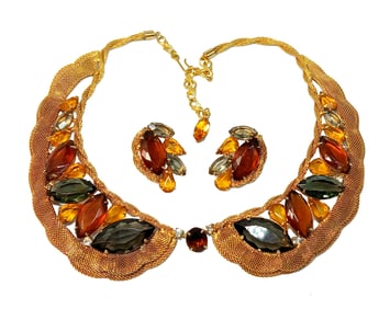 A STUNNING HIGH END VINTAGE  RHINESTONE NECKLACE AND EARRINGS SET