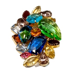 A MULTI COLOR OPEN-BACK RHINESTONE BROOCH  MID CENTURY VINTAGE