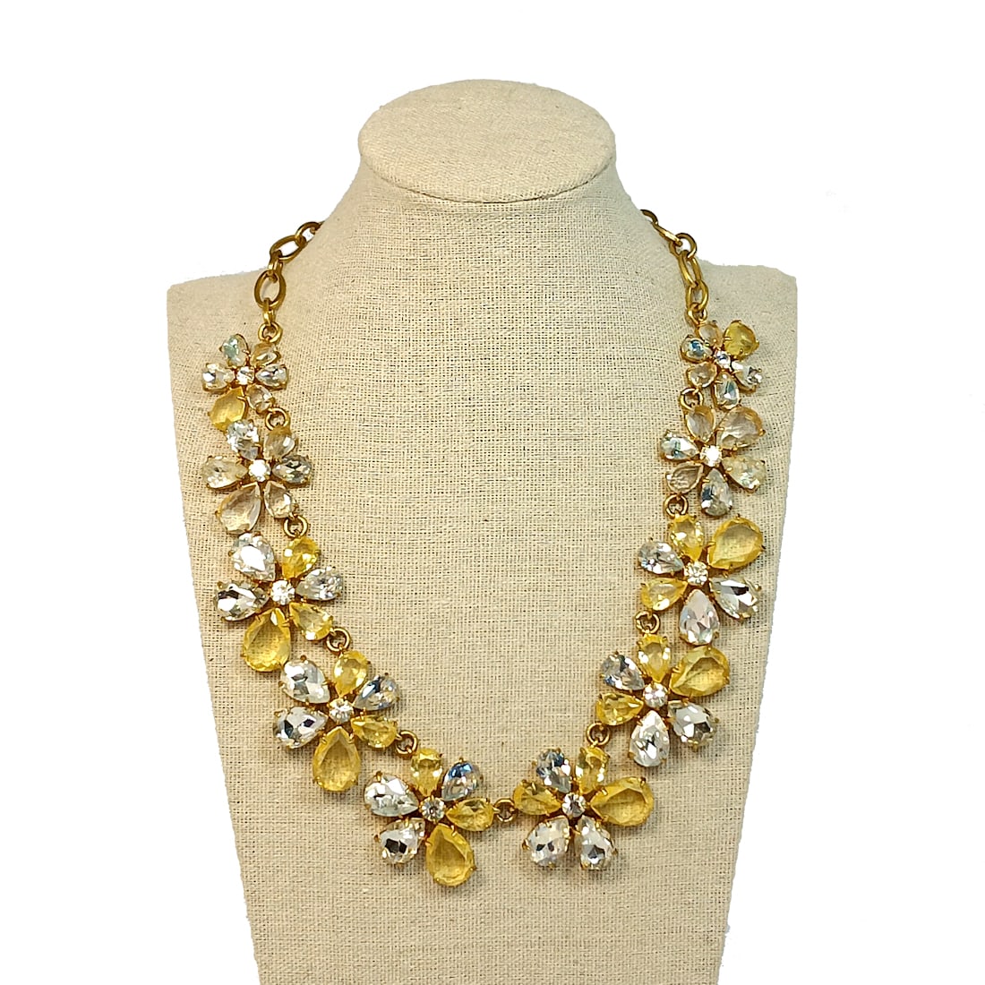 BEAUTIFUL VINTAGE CRYSTAL FLOWER NECKLACE BY J. CREW 17": OFFERED HERE IS A OFFERED HERE IS A STUNNING VINTAGE J. CREW CRYSTAL FLOWER NECKLACE, ALL PRONG SET OPEN BACK STONES, 17" LONG. WE PROVIDE IN-HOUSE/COMBINED SHIPPING FOR YOUR CONVENIENCE. HAVE A LOOK 