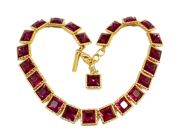 AN OUTSTANDING STATEMENT NECKLACE BY DESIGNER OSCAR DE LA RENTA