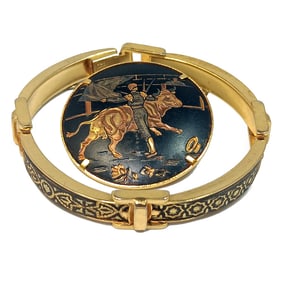 A BEAUTIFUL VINTAGE DAMASCENE LOT OF A BRACELET AND A BROOCH