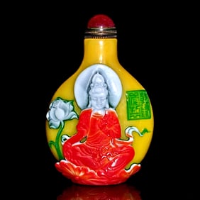 FINE  CHINESE COLORS GUANYIN PEKING GLASS SNUFF BOTTLE QIANLONG SEAL