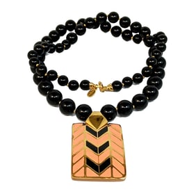 FINE VINTAGE VALENTINO NECKLACE 30" LONG