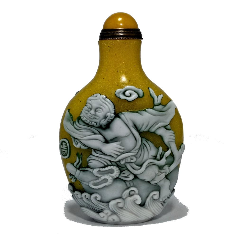 FABULOUS PEKING GLASS SNUFF BOTTLE IMMORTALS ARTIST SIGNED: THE FABULOUS AND RARE BOTTLE FEATURING IMMORTALS ON EACH SIDE WITH MUCH FINE AND INTERESTING DETAIL. IT IS A MASTERFUL WORK. THE BOTTLE IS 3.2 INCHES TALL. STANDS ARE FOR DISPLAY ONLY, NOT INCLUDED UN