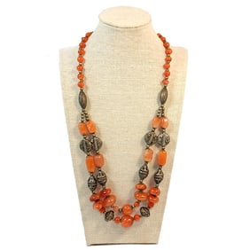 A VINTAGE SOUTHWESTERN CARNELIAN AGATE NECKLACE