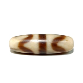 FINE AGATE SINO TIBETAN DZI BEAD 37MM