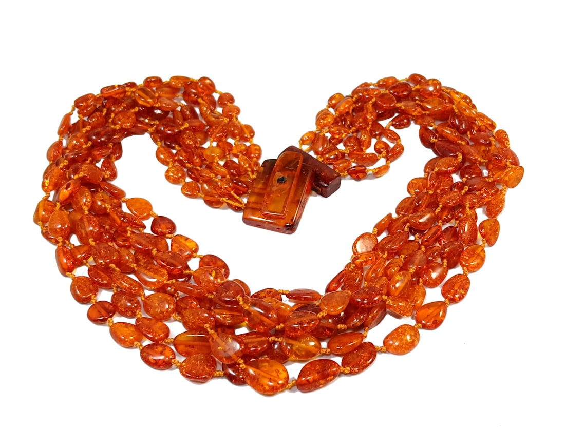 A NATURAL BALTIC AMBER 8 STRAND NECKLACE 60 GRAMS 18" (1 of 4)