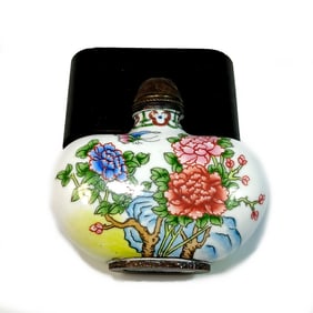 CHINESE SNUFF BOTTLE ENAMEL ON COPPER BIRDS PEONIES QIANLONG MARK