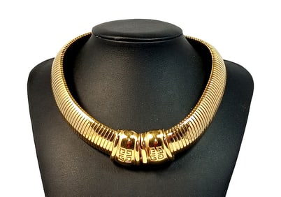 A FABULOUS VINTAGE GIVENCHY STATEMENT NECKLACE 16"