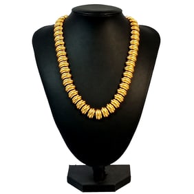 A BEAUTIFUL NECKLACE BY HIGH-END DESIGNER ANNE KLEIN  17"