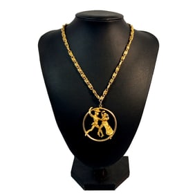A VINTAGE FIGURAL NECKLACE SPANISH DANCERS 17"