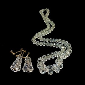 AN ANTIQUE ART DECO ROCK QUARTZ NECKLACE AND EARRINGS SET