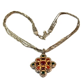 AN ATTRACTIVE POURED GLASS NECKLACE JEWEL TONES 18"