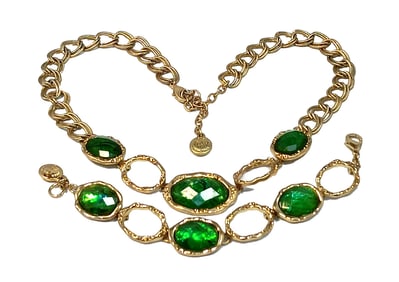 A BEAUTIFUL JONES OF NEW YORK NECKLACE AND BRACELET SET