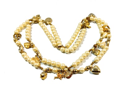 A WONDERFUL  ROMANTIC VINTAGE CHARM NECKLACE BY DAUPLAISE 50" LONG