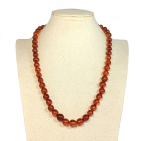 A FABULOUS NATURAL BALTIC AMBER BEAD NECKLACE 22" LONG 40 GRAMS