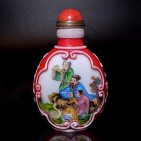 FINE CHINESE ENAMEL PEKING GLASS SNUFF BOTTLE SCHOLAR QIANLONG MARK