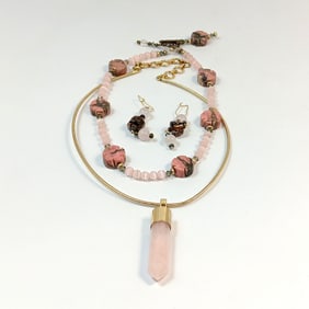2 NECKLACES AND EARRINGS RHODONITE ROSE QUARTZ