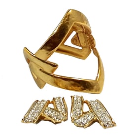 AN OUTSTANDING VINTAGE CUFF AND EARRINGS KENNETH LANE
