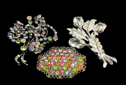 A LOT OF 3 OUTSTANDING  VINTAGE LARGE RHINESTONE BROOCHES