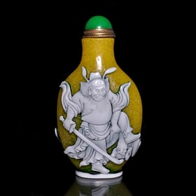 FINE CHINESE SNUFF BOTTLE YELLOW PEKING GLASS IMMORTALS