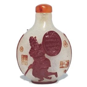 A RARE ANTIQUE CHINESE YANGZHOU SCHOOL SNUFF BOTTLE QING