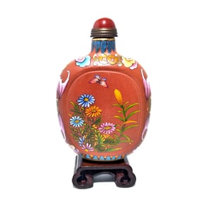 FINE CHINESE YONGZHENG MARK YIXING CLAY ENAMELED SNUFF BOTTLE BATS COINS FLOWERS