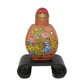 AN EXQUISITE ANTIQUE CHINESE 19TH C ENAMELED YIXING SNUFF BOTTLE