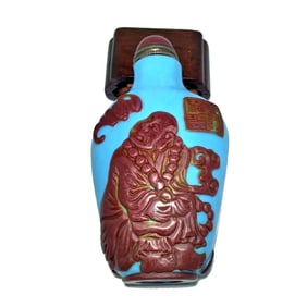 FINE CHINESE SIGNED SNUFF BOTTLE LUOHANS QIANLONG SEAL