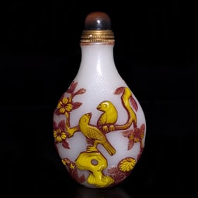 CHINESE PEKING GLASS SNUFF BOTTLE MONKEY BIRDS QIANLONG SEAL