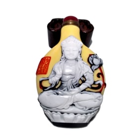 FINE CHINESE PEKING GLASS SNUFF BOTTLE BUDDHA QUANYIN QIANLONG SEAL