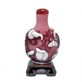 FINE  ANTIQUE CHINESE PEKING GLASS SNUFF BOTTLE SILK WORM