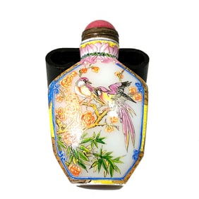 FINE CHINESE SNUFF BOTTLE ENAMEL ON GLASS QIANLONG MARK