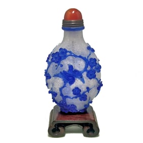 FINE ANTIQUE CHINESE PEKING GLASS SNUFF BOTTLE BIRDS PRUNUS