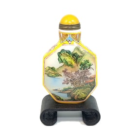 FINE CHINESE SNUFF BOTTLE LANDSCAPE ENAMEL ON GLASS QIANLONG MARK