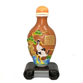 A WONDERFUL ENAMELED CHINESE PEKING GLASS SNUFF BOTTLE STORKS QIANLONG SEAL