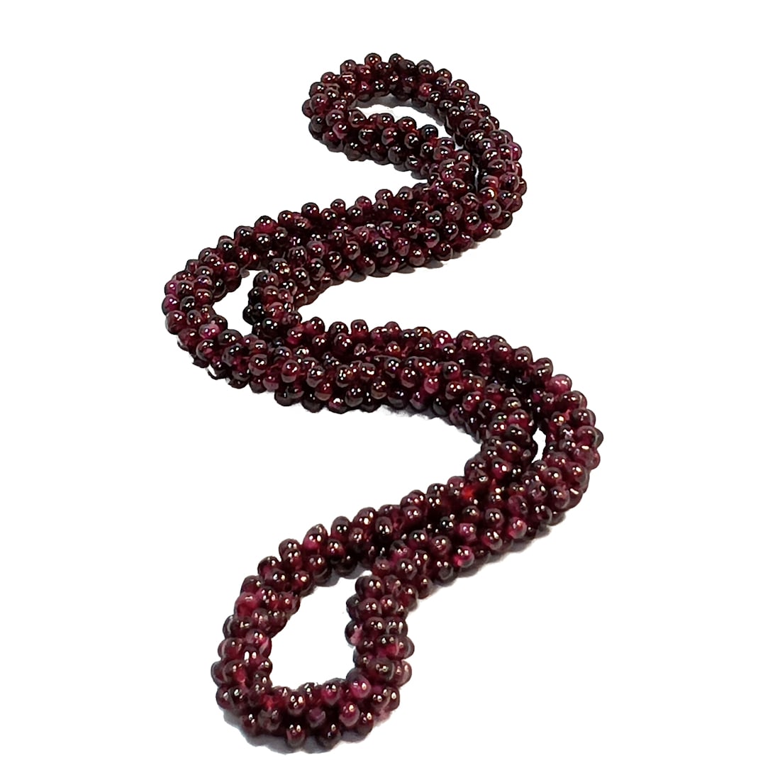 A WOVEN GARNET NECKLACE ESTATE 24" LONG: OFFERED HERE IS AN ESTATE FIND,A STUNNING WOVEN GARNET NECKLACE . THE NECKLACE IS 24" LONG. THE STONES WERE TESTED WITH THE PRESIDIUM GEMTESTER. WE PROVIDE IN-HOUSE SHIPPING. FREE SHIPPING WITHIN THE 
